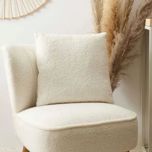 Home Déco Factory Coussin Doudou Bouclé Crème 40x40cm 10